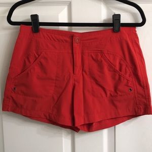 Athleta saffron red costa shorts sz 4